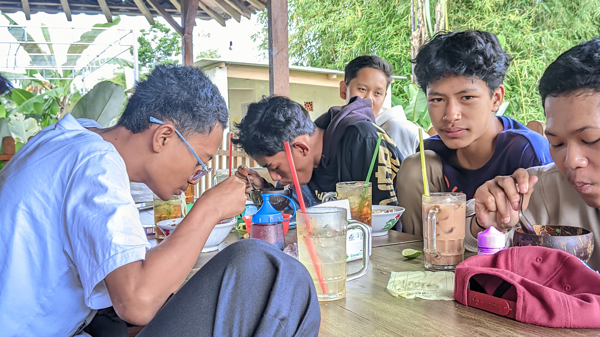Momen main game bareng teman - 2